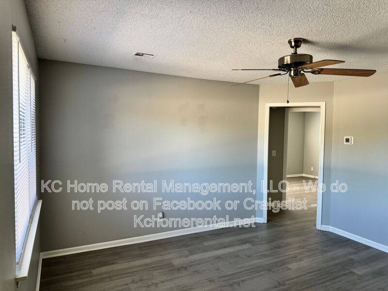 Apartment for rent at 4719 Switzer Rd, Shawnee, KS 66203