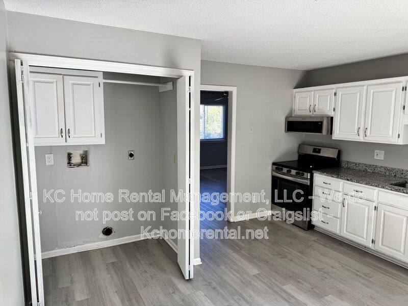 Apartment for rent at 4719 Switzer Rd, Shawnee, KS 66203