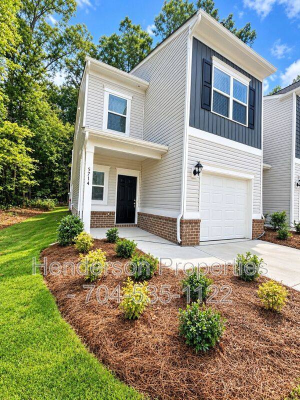Townhouse for rent at 5714 Ringneck Rd, Charlotte, NC 28216