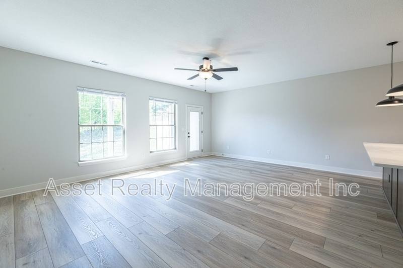 Townhouse for rent at 8968 Keenberg Lane, Knoxville, TN 37931