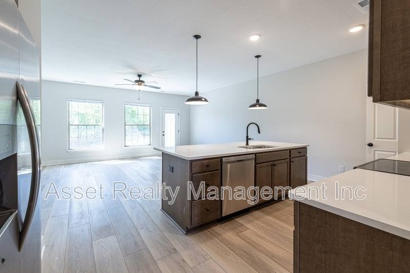 Townhouse for rent at 8968 Keenberg Lane, Knoxville, TN 37931