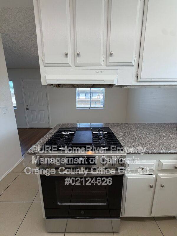 Apartment for rent at 16692 Goldenwest St #4, Huntington Beach, CA 92647