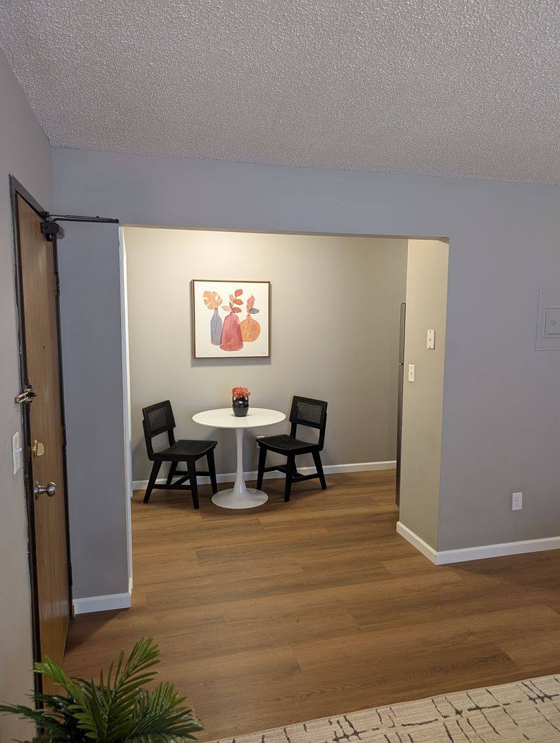 Apartment for rent at 906 N Dodge St, Iowa City, IA 52245