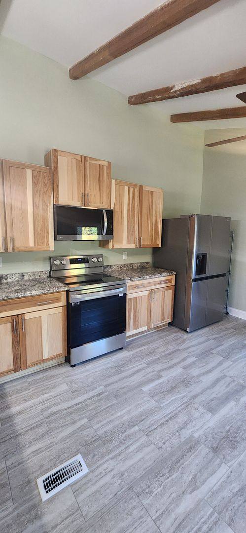 House for rent at 152 Lakeshire Dr, Crossville, TN 38558