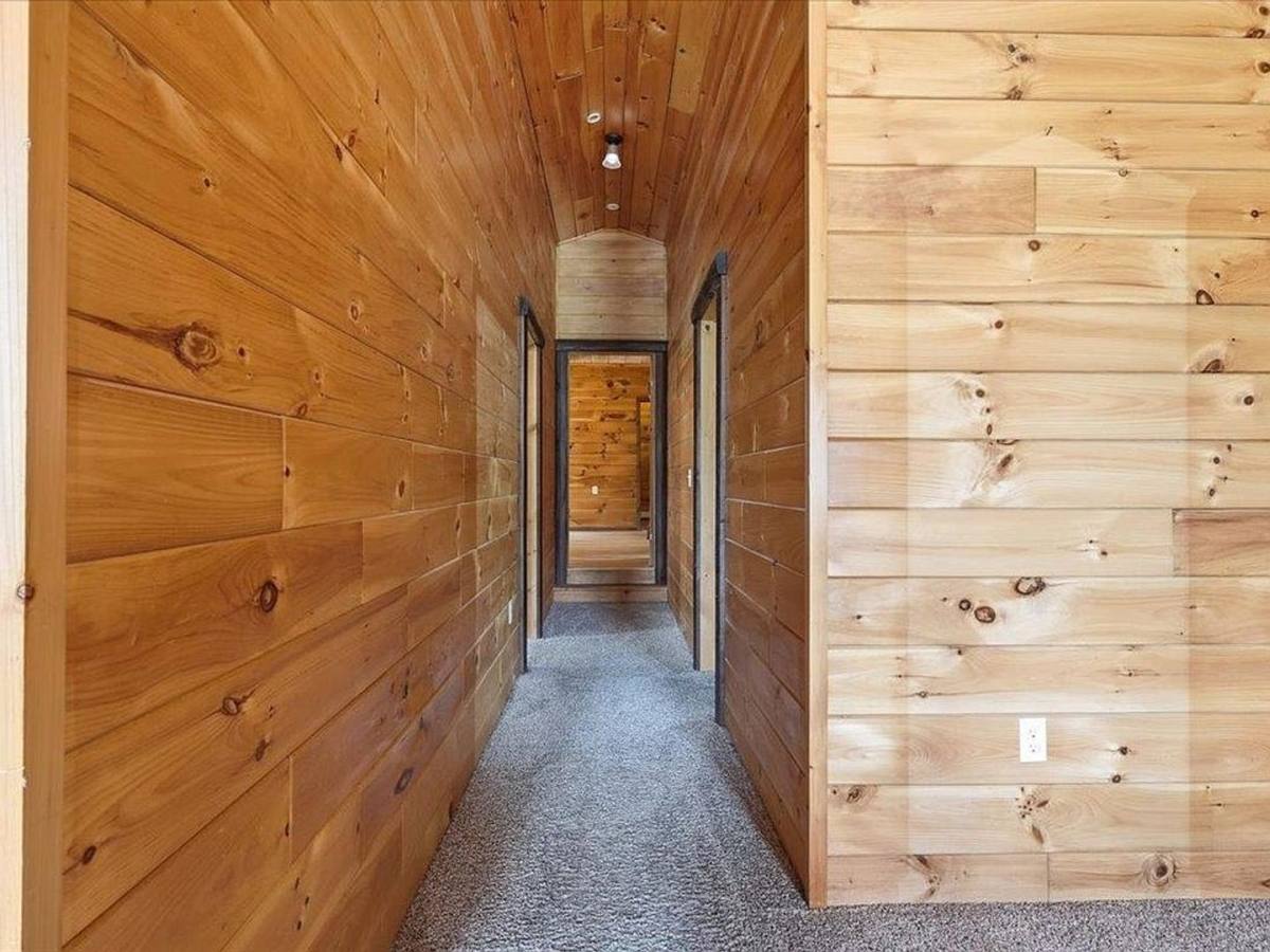 House for rent at 4940 Holland Pond Rd, Derby Line, VT 05830