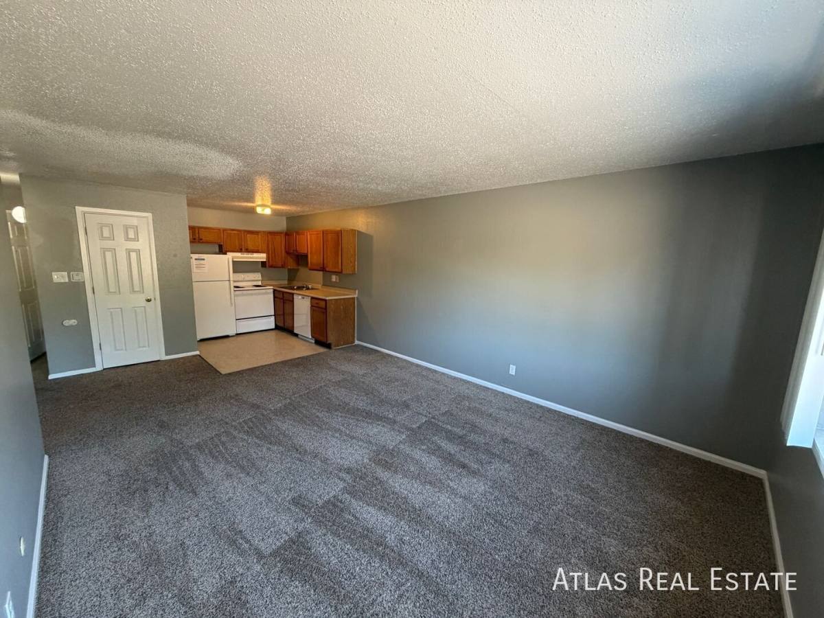 Apartment for rent at 2610 E Fountain Blvd #319, Colorado Springs, CO 80910