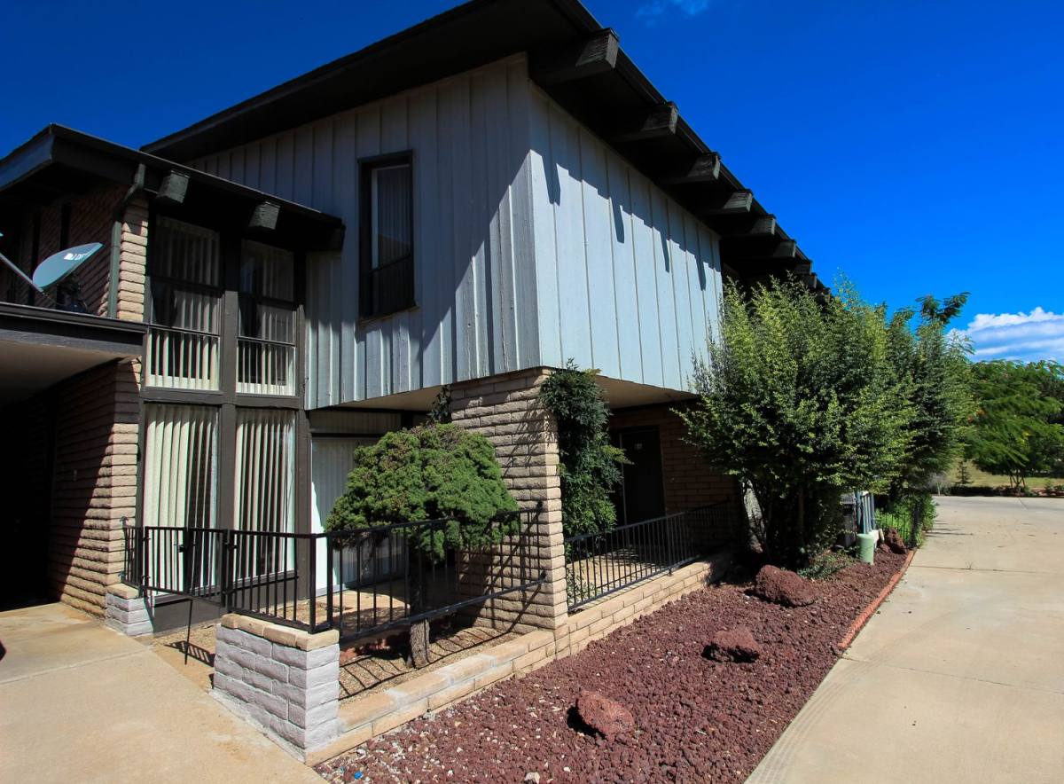 Townhouse for rent at 1145 N Tapadero Dr #B6, Dewey, AZ 86327