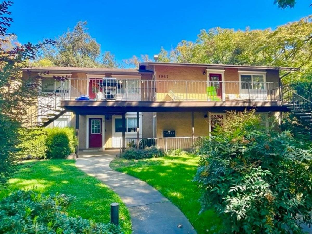 Apartment for rent at 1017 Ivy St, Chico, CA 95928