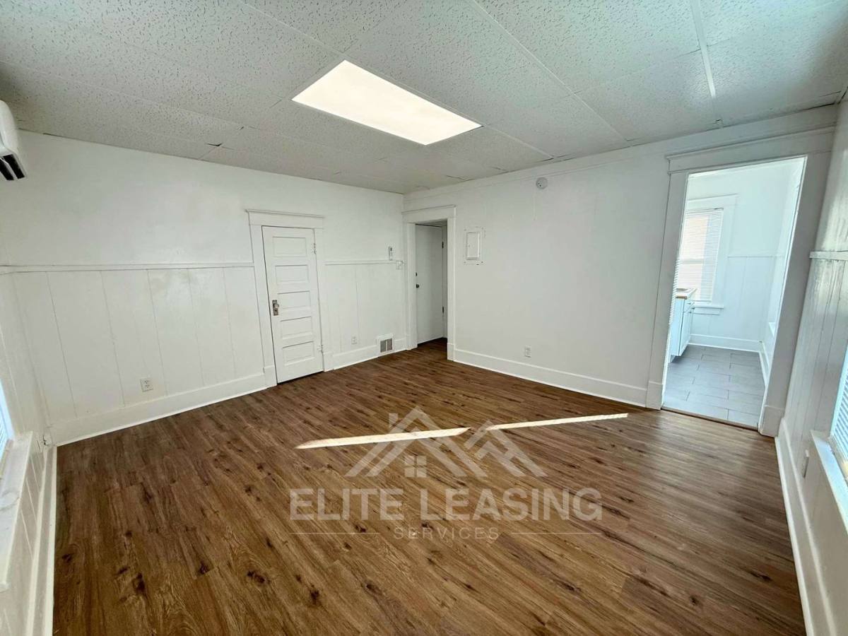 Apartment for rent at 1500 SW Van Buren St, Topeka, KS 66612