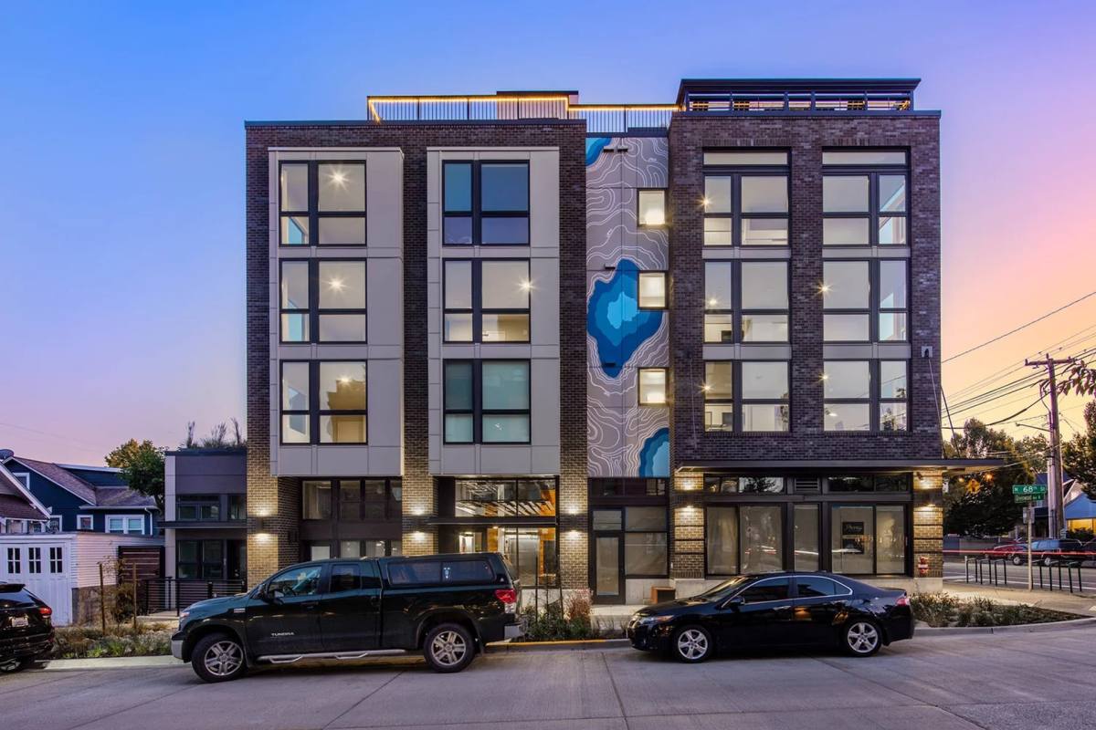 Apartment for rent at Phinney Flats, 6726 Greenwood Ave N, Seattle, WA 98103