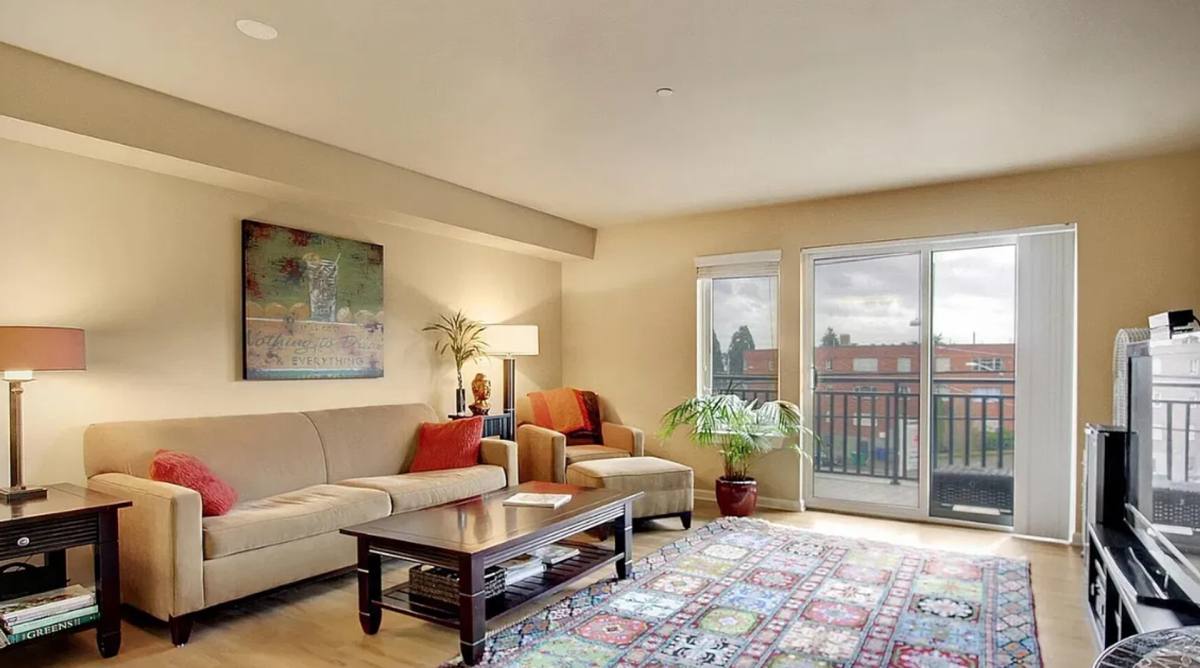 Apartment for rent at Greenlake Pointe, 1400 N 80th St, Seattle, WA 98103
