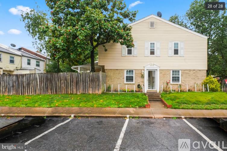 Townhouse for rent at 10228 Winchester Court #GROUND Room, Manassas, VA 20109