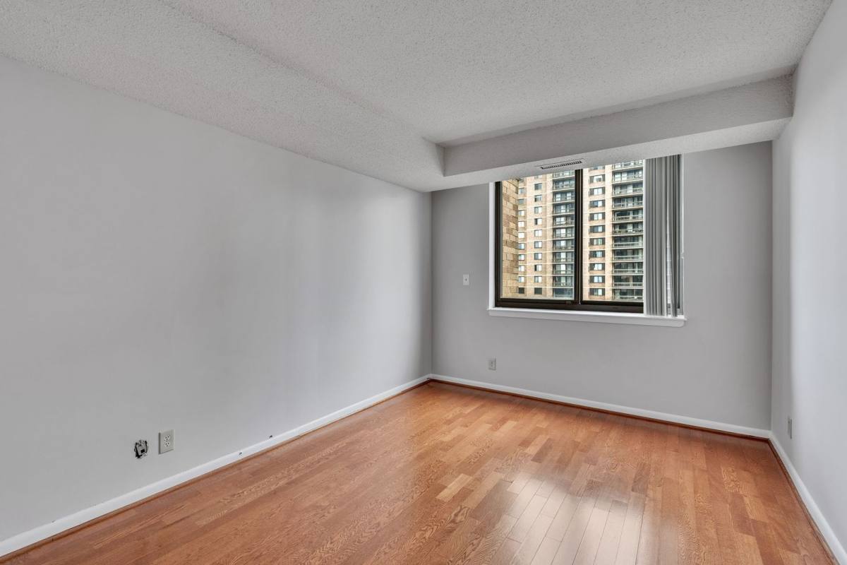 Condo for rent at 5501 Seminary Rd #1314S, Falls Church, VA 22041