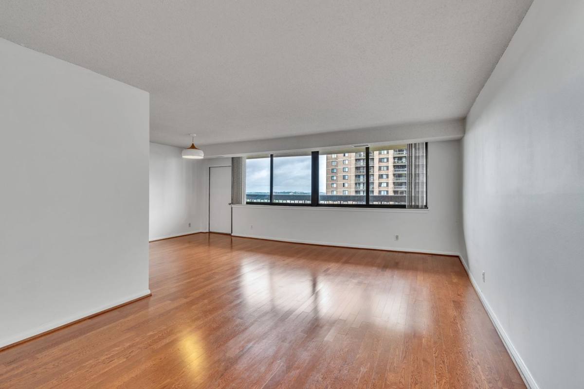 Condo for rent at 5501 Seminary Rd #1314S, Falls Church, VA 22041