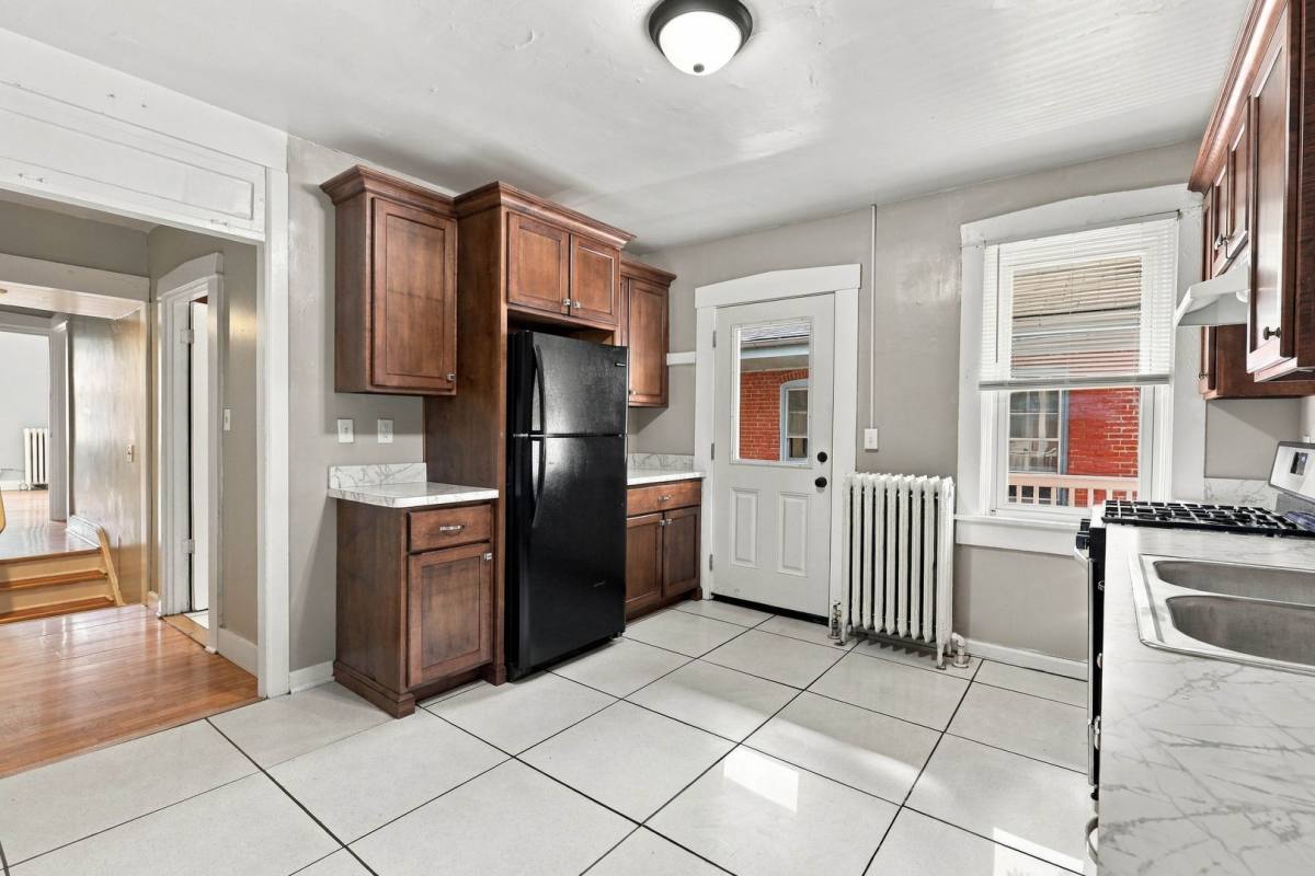 Apartment for rent at 304 S Prince St, Lancaster, PA 17603