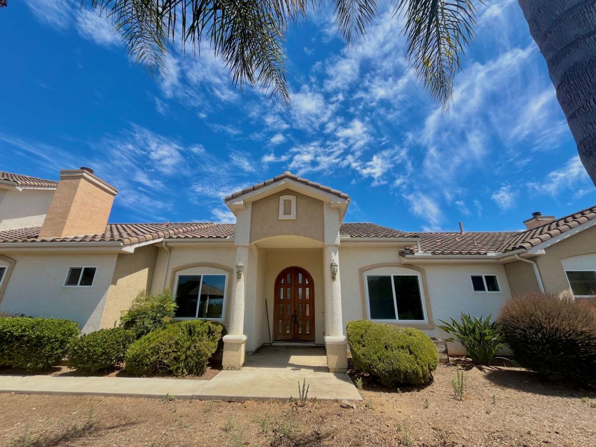 Apartment for rent at 29763 Reza Court, Vista, CA 92084