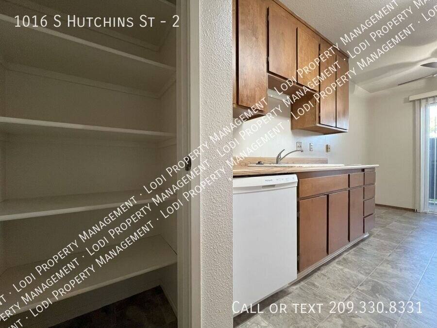 Apartment for rent at 1016 S Hutchins St #2, Lodi, CA 95240