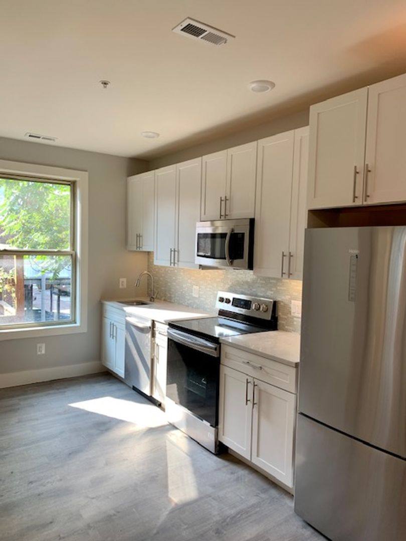 Apartment for rent at 1924 17th St NW, Washington, DC 20009