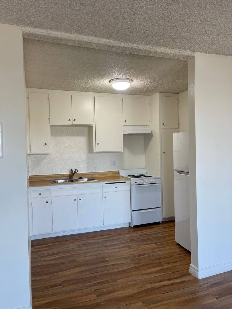 Apartment for rent at Imperial Palms - South, 1047 Seacoast Dr, Imperial Beach, CA 91932