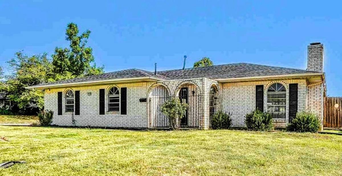 House for rent at 5725 NW Cedarwood, Lawton, OK 73505