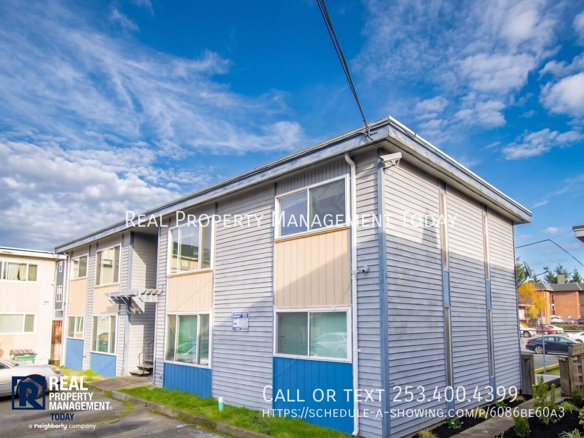 Apartment for rent at 14440 34th Ave S #2, Seattle, WA 98168