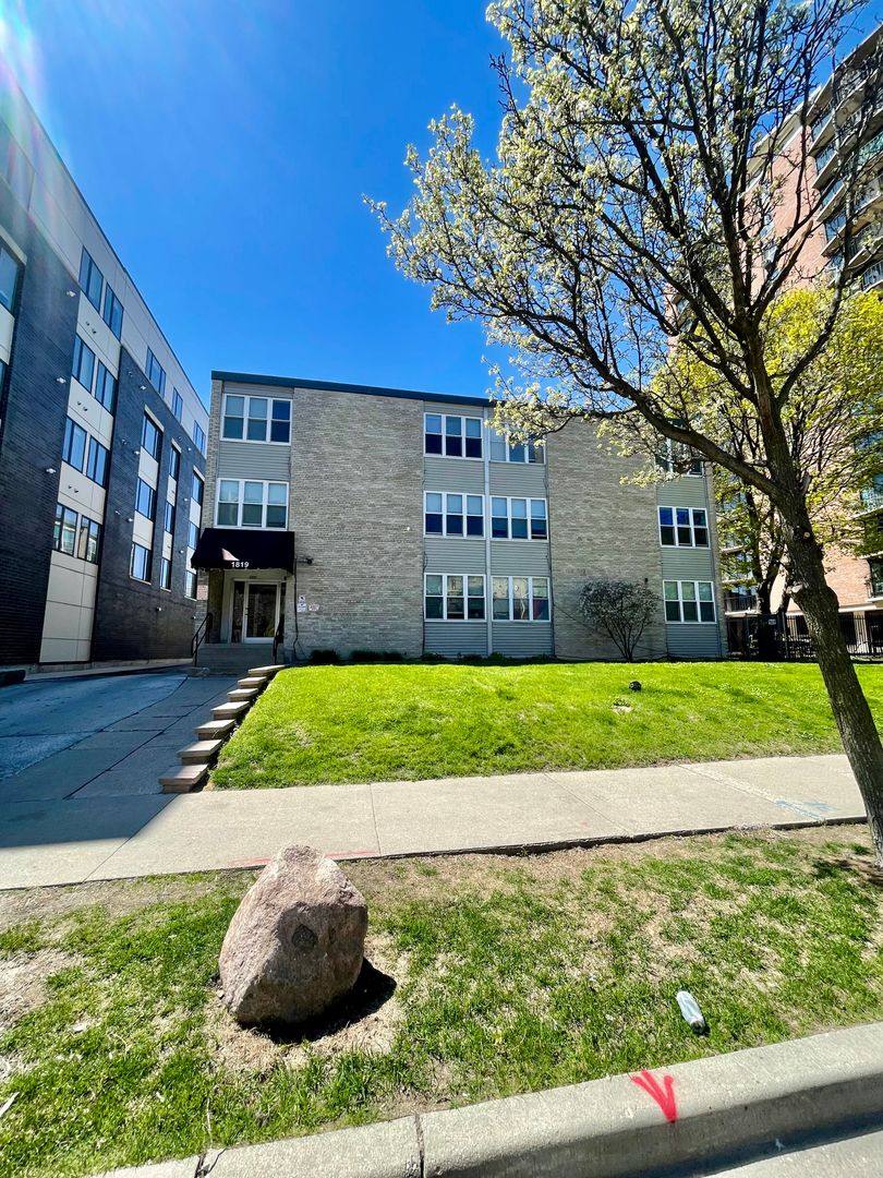Apartment for rent at 1819 N Cambridge Ave, Milwaukee, WI 53202
