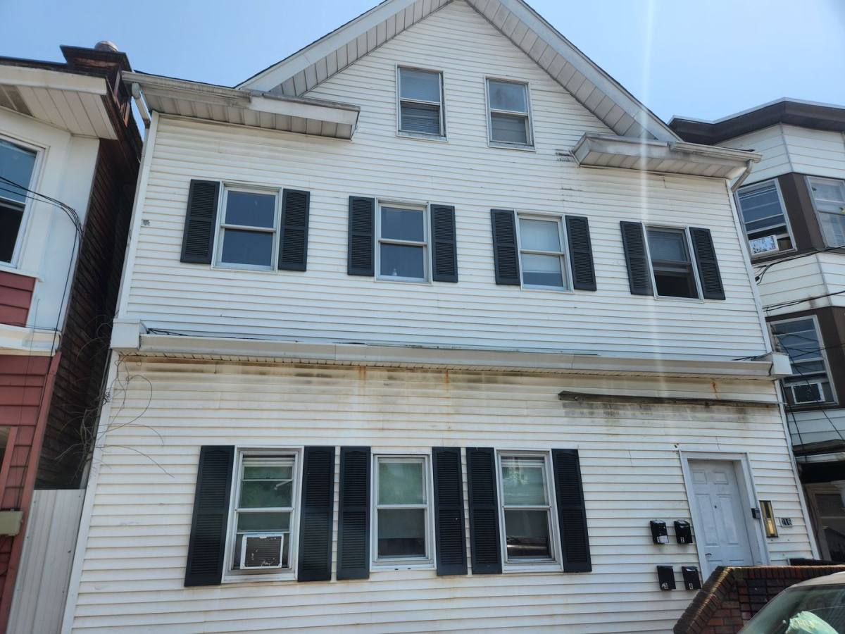 Apartment for rent at 214-216 W Ridge St, Lansford, PA 18232