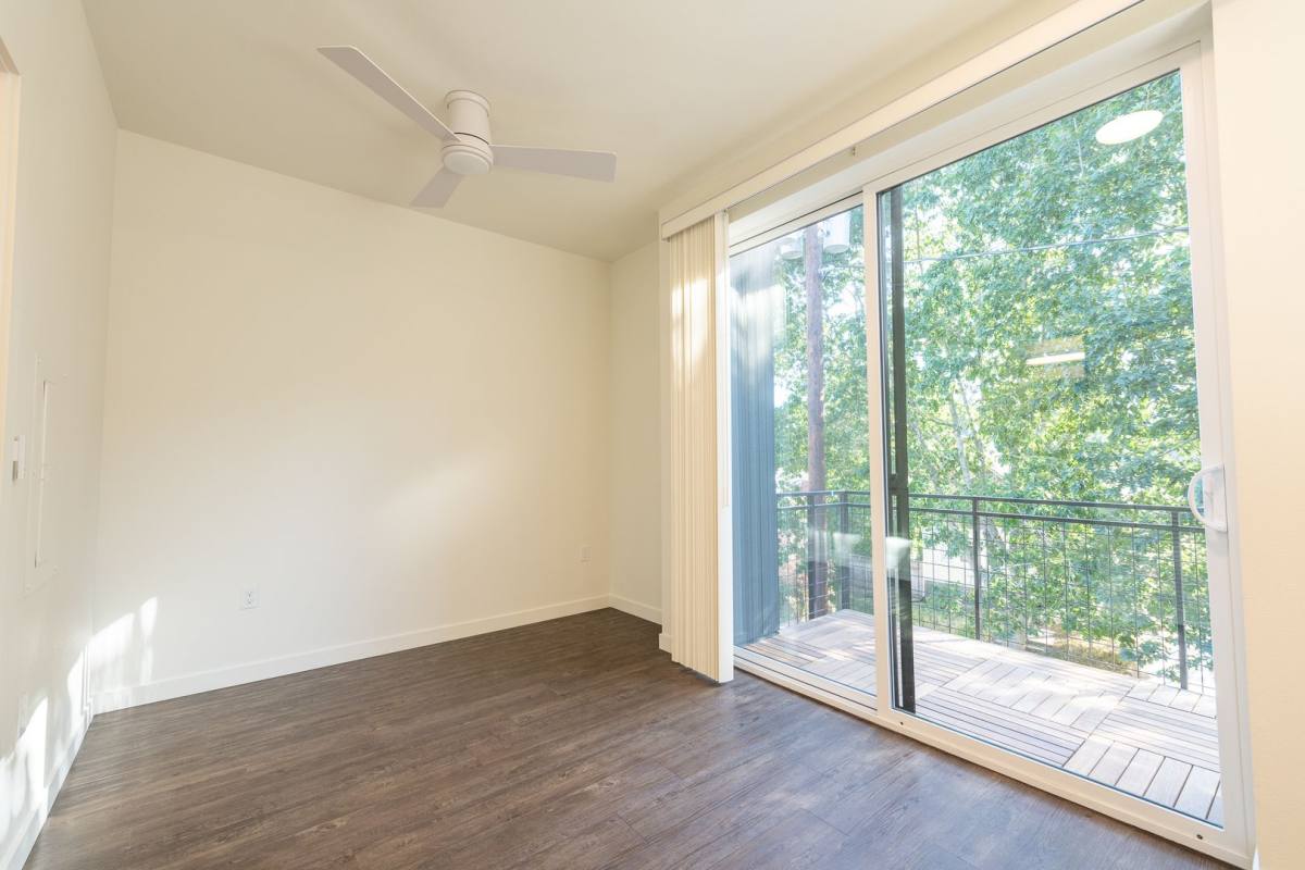 Apartment for rent at Parkview Commons, 831 NE 29th, Portland, OR 97232