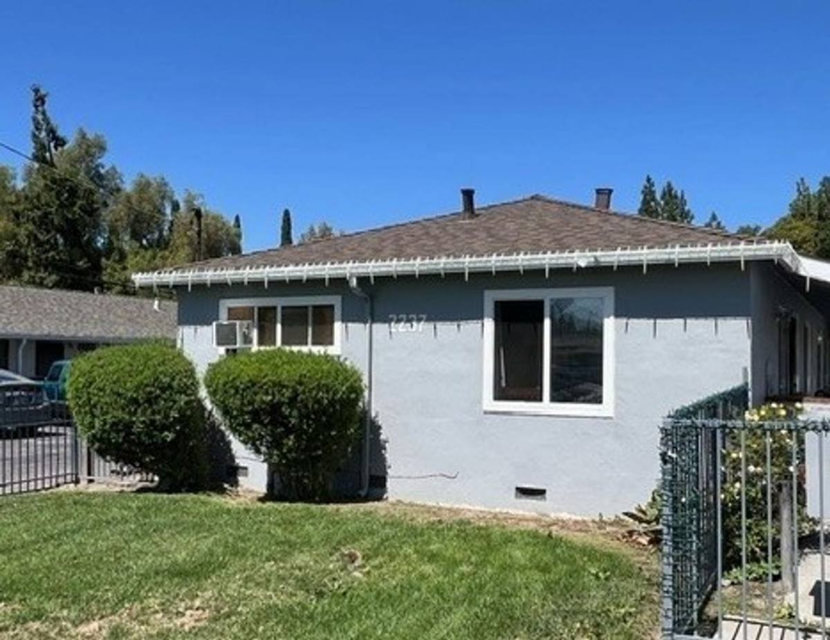Apartment for rent at 2237 Luz Ave, San Jose, CA 95116