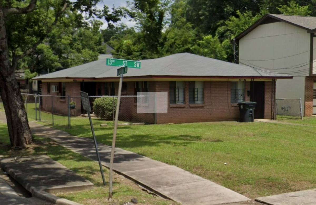Apartment for rent at 401 13th St SW, Birmingham, AL 35211