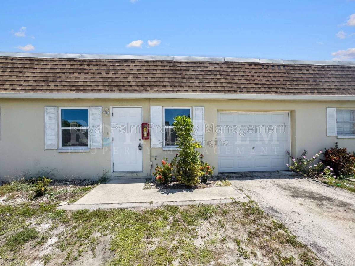 Apartment for rent at 6617 Warwick Circle, Fort Myers, FL 33919