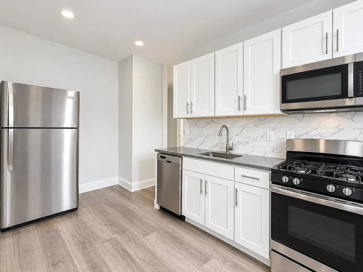 Apartment for rent at 157 Bergen Ave #33, Jersey City, NJ 07305