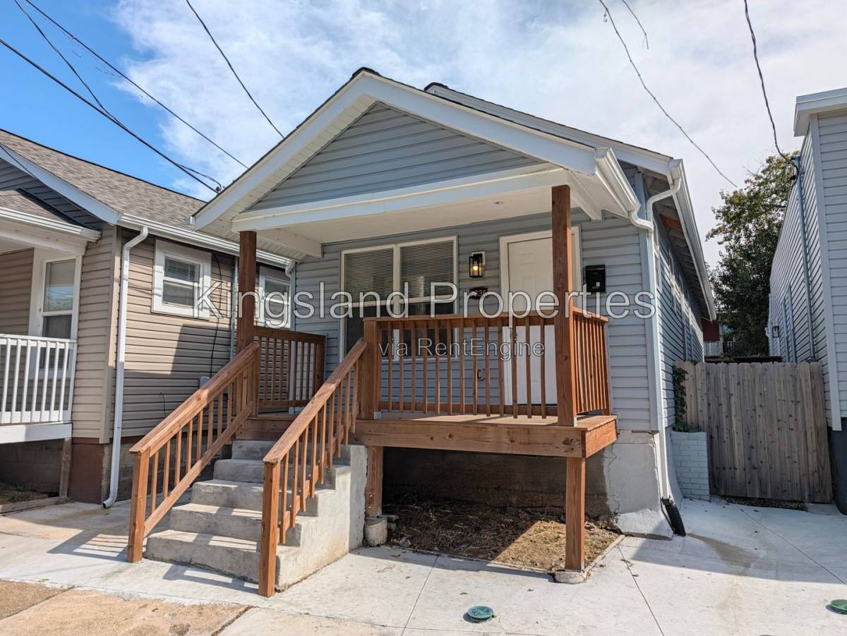House for rent at 7936 Church Dr, St. Louis, MO 63147