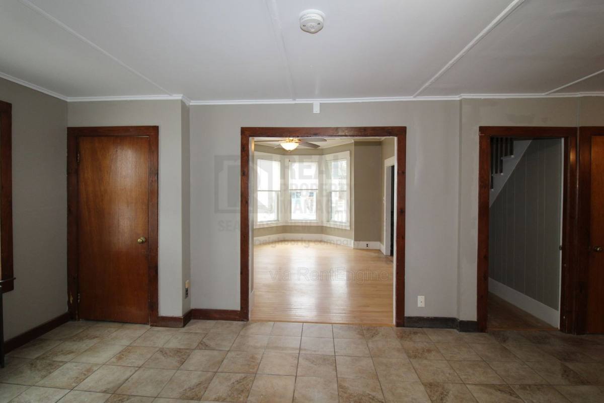 Townhouse for rent at 102 Charles St, Rochester, NH 03867