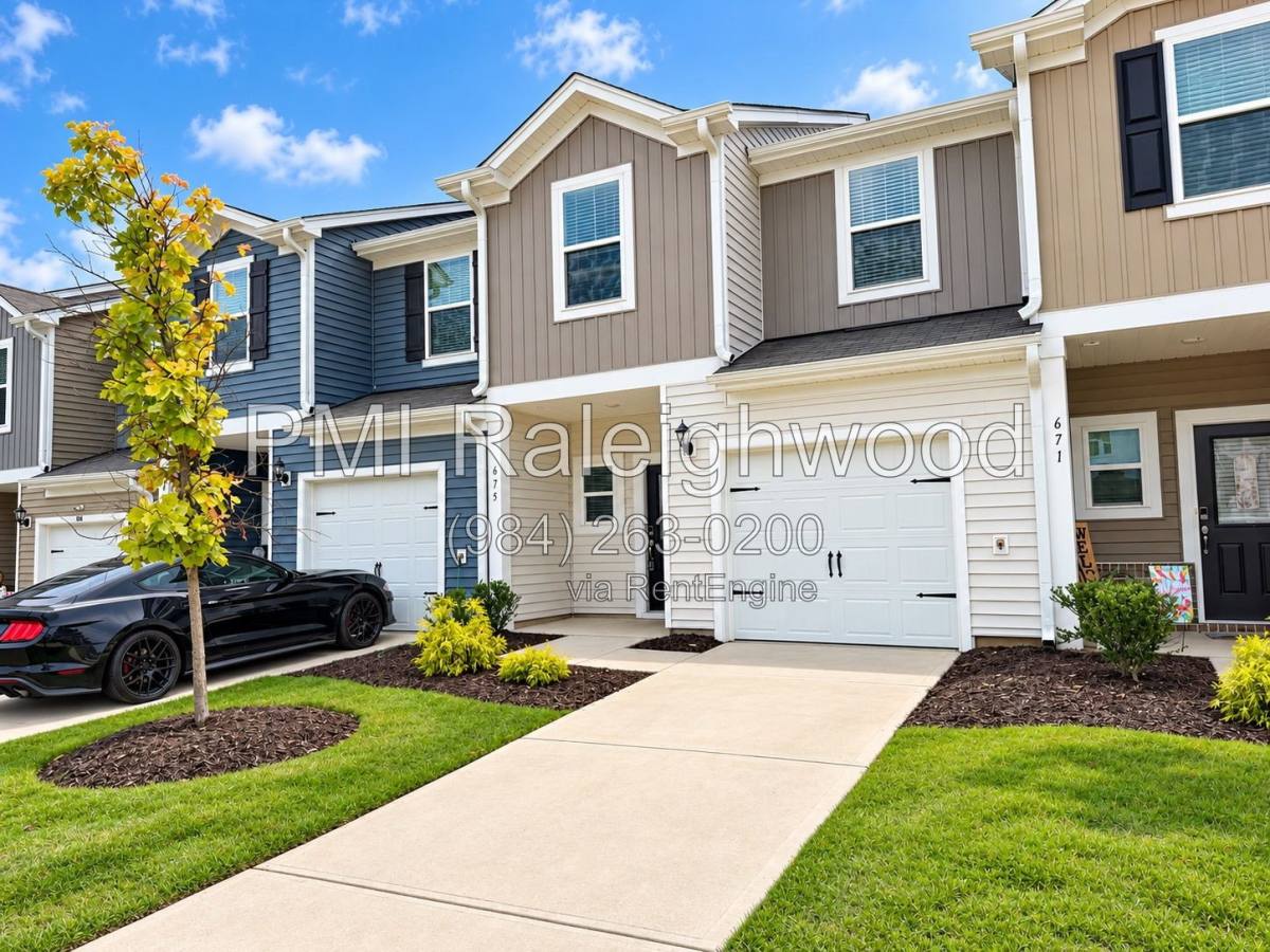 Townhouse for rent at 675 Rolling Fields Dr, Graham, NC 27253