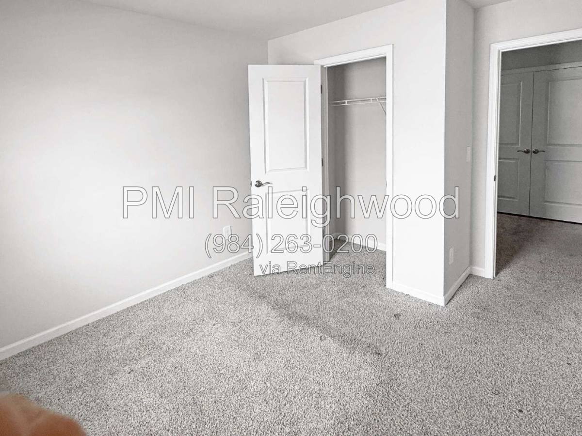 Townhouse for rent at 675 Rolling Fields Dr, Graham, NC 27253