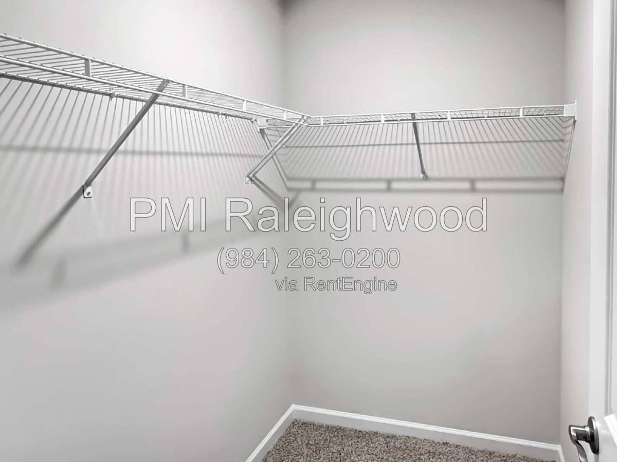 Townhouse for rent at 675 Rolling Fields Dr, Graham, NC 27253