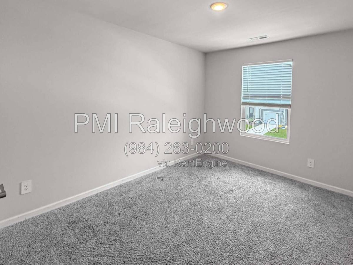 Townhouse for rent at 675 Rolling Fields Dr, Graham, NC 27253