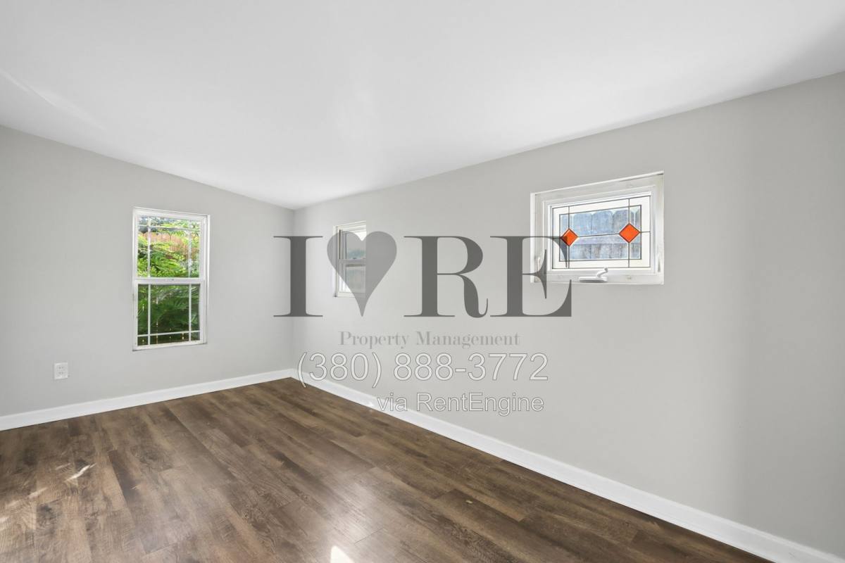 Apartment for rent at 95 Florence Ave #1, Columbus, OH 43228