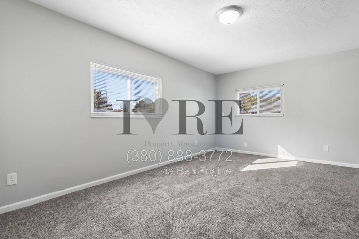 Apartment for rent at 95 Florence Ave #1, Columbus, OH 43228