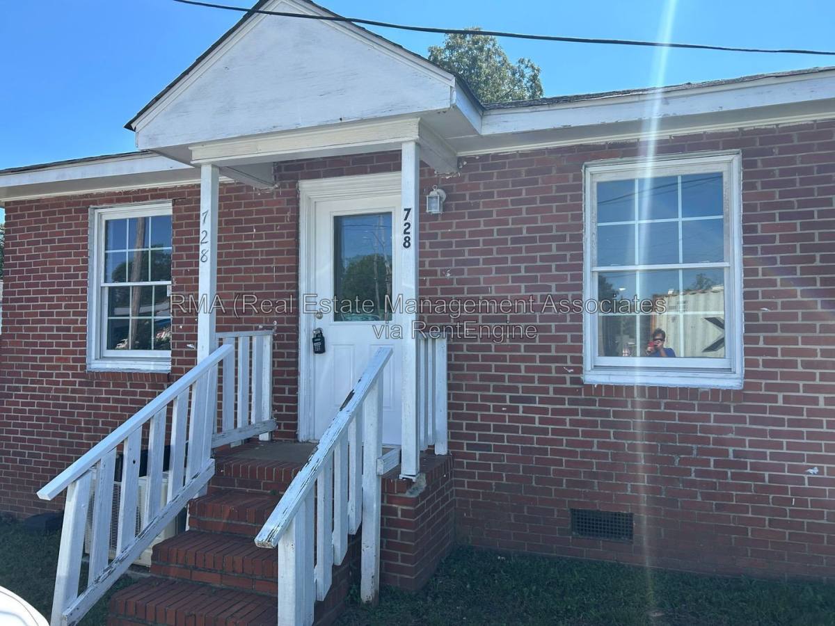 Apartment for rent at 728 W Taylor St, Griffin, GA 30223
