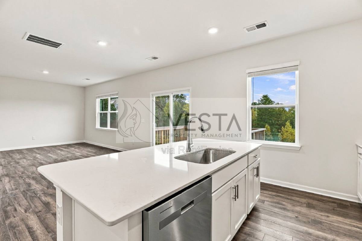 House for rent at 827 Adelston Lane, Asheville, NC 28804
