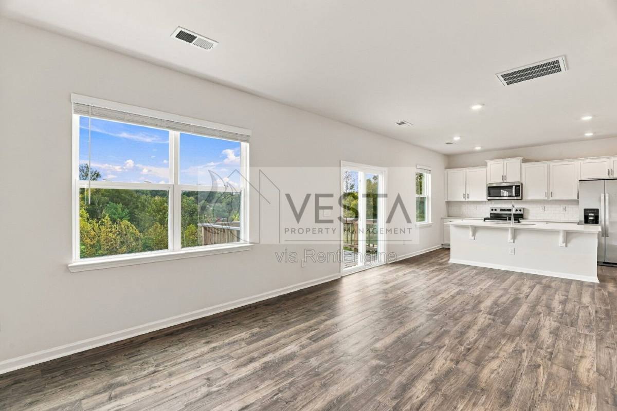 House for rent at 827 Adelston Lane, Asheville, NC 28804