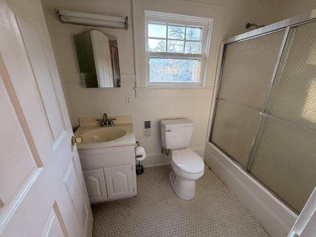 Apartment for rent at 144 S Broadway St, Forest City, NC 28043