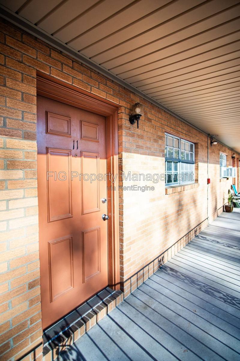 Apartment for rent at 1701 Hutchinson Ave #11, Knoxville, TN 37917