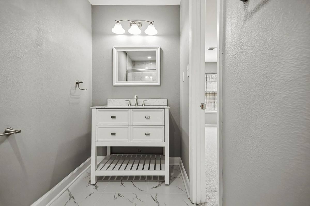 House for rent at 6 Lisa Court, Little Rock, AR 72212