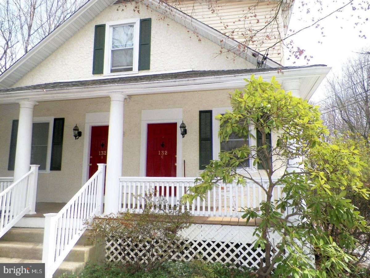 Apartment for rent at 132 Paoli Pike #A, Malvern, PA 19355