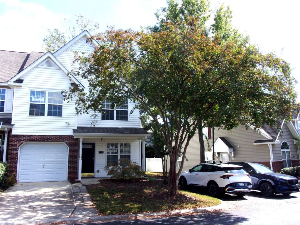 Townhouse for rent at 790 Rock Lake Glen, Fort Mill, SC 29715