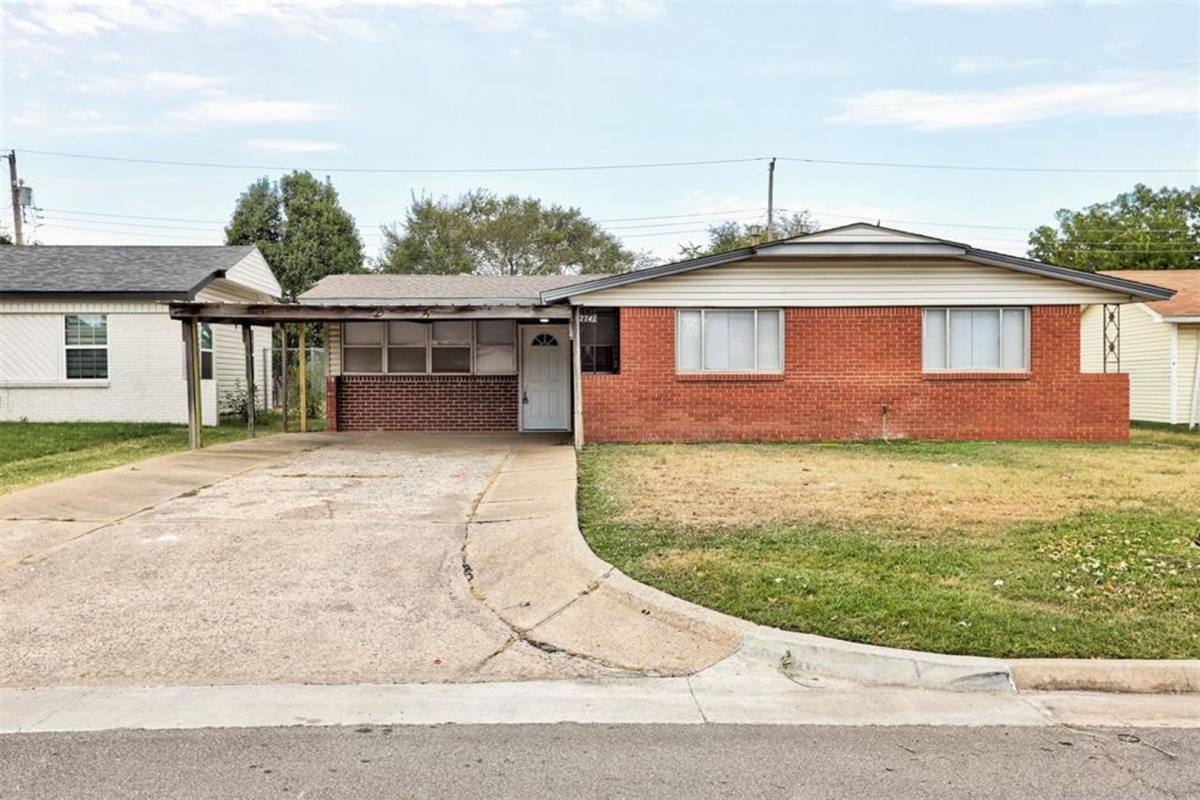 House for rent at 2741 SW 60th St, Oklahoma City, OK 73159