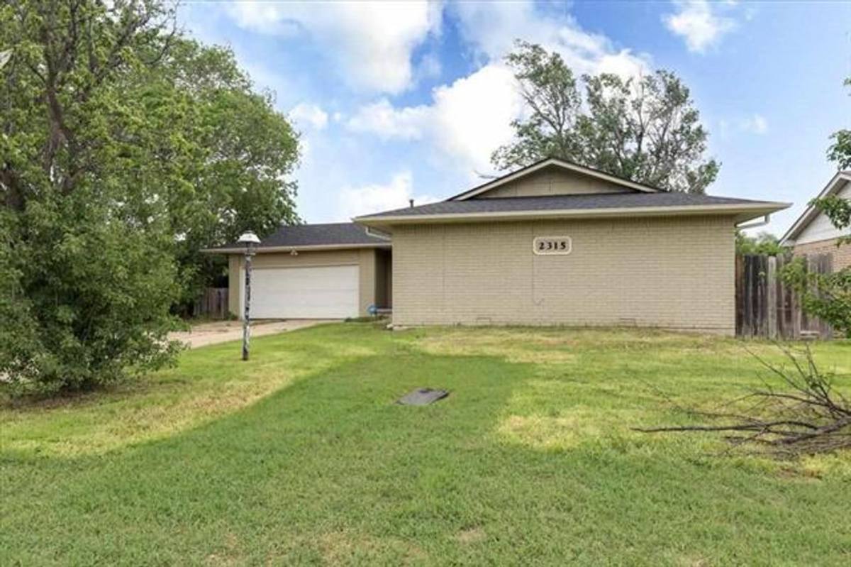 House for rent at 2315 NW Austin Dr, Lawton, OK 73505